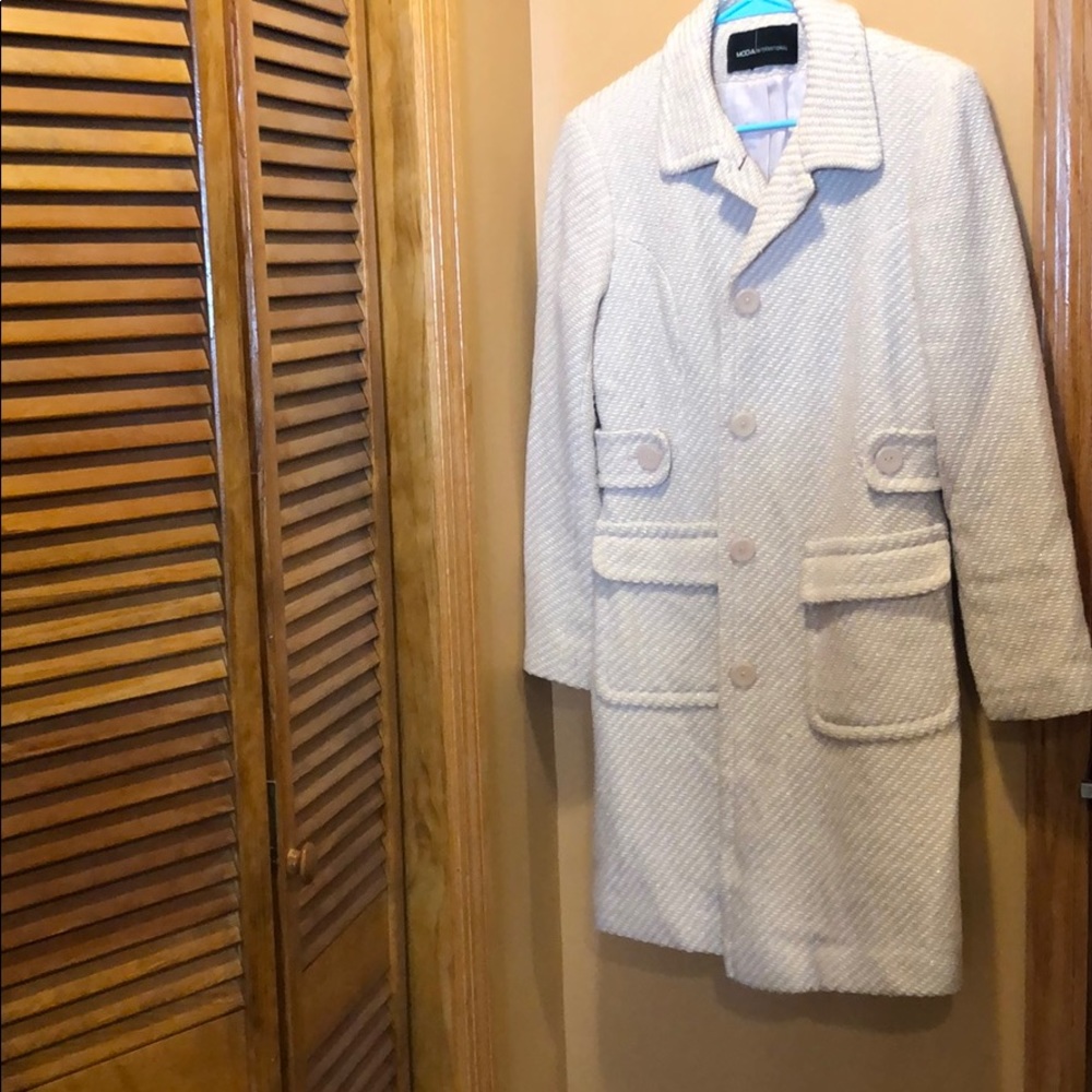 Moda international coat